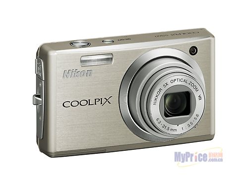 ῵ coolpix S560