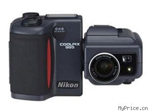 ῵ CoolPix 995